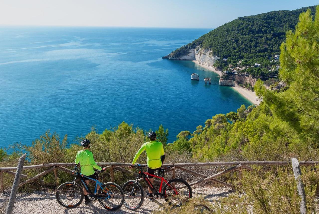 Case Vacanze Uliveto Mattinata Exteriör bild
